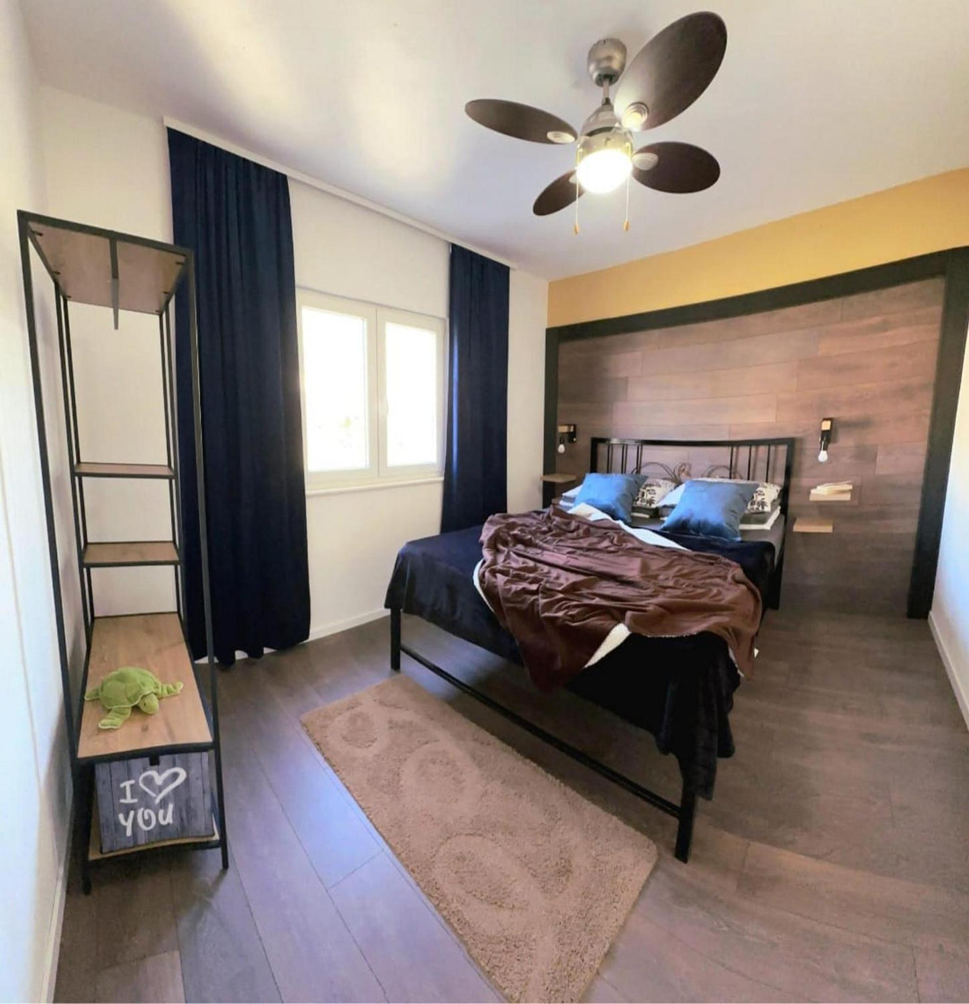 Holiday Home Chester With Heated Pool คาชเตลา ภายนอก รูปภาพ