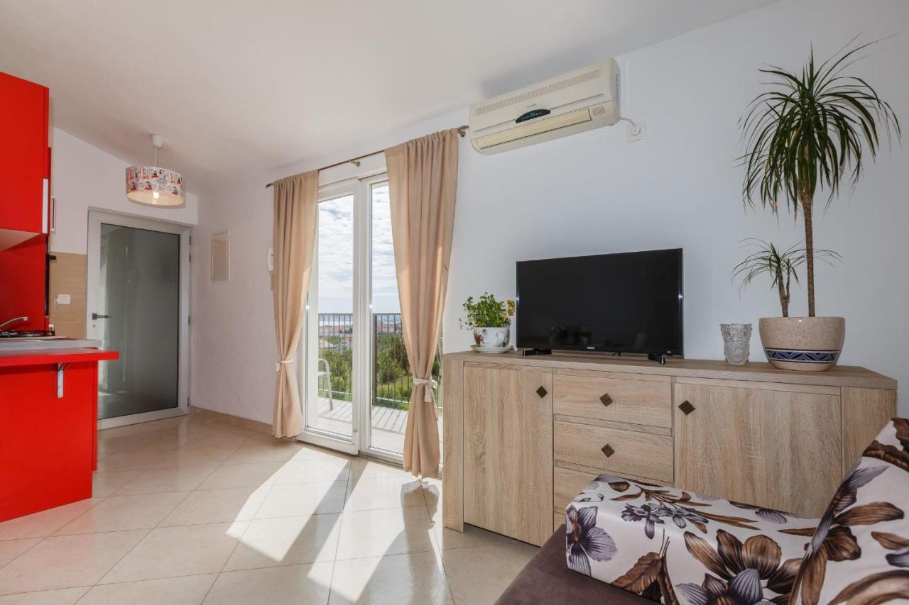Holiday Home Chester With Heated Pool คาชเตลา ภายนอก รูปภาพ